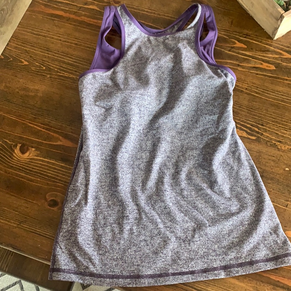 Lululemon Tank w Bra